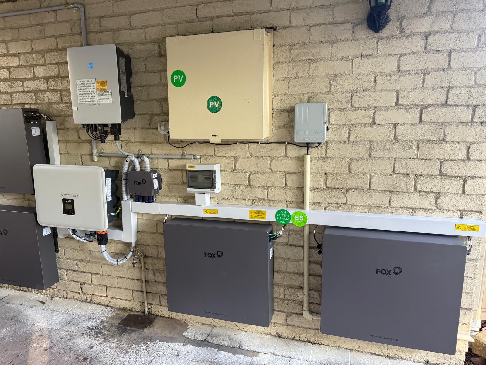 FoxESS full system with PV switchboard